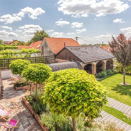 Pod Palavou 3* Starovicky